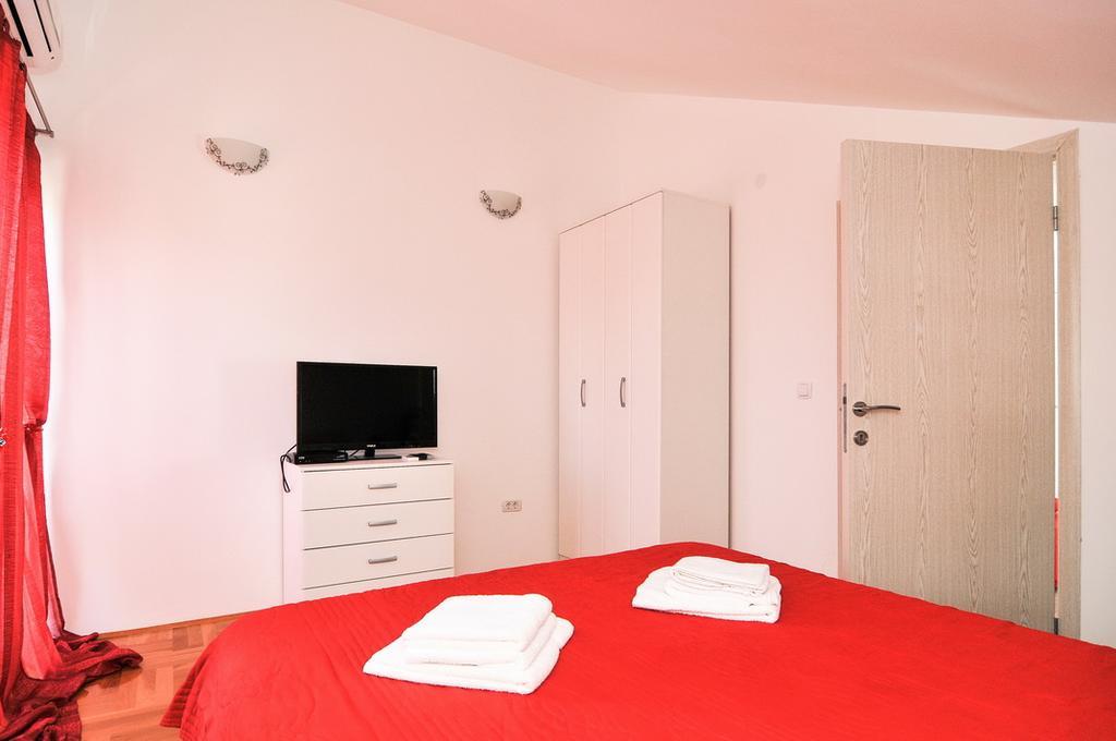 Apartmani P&M Tivat Exterior photo