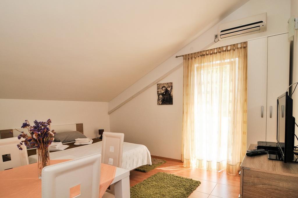 Apartmani P&M Tivat Exterior photo